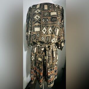 Fall Dress.Mosaic pattern.Mostly Brown/ Tan.Elastic waist.Sz 4. Staple piece.